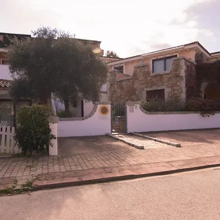 Residenze Il Girasole Apartahotel 4*