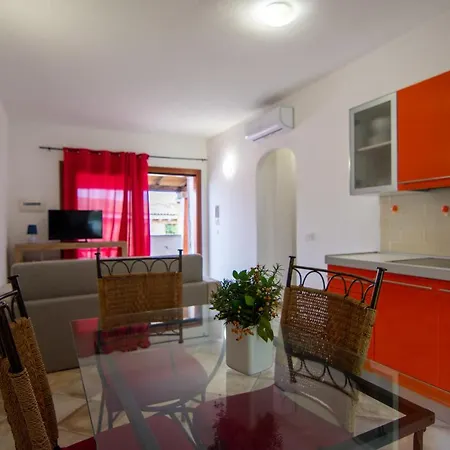 Ξενοδοχείο με διαμερίσματα Residenze Il Girasole Golfo Aranci