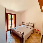 Residenze Il Girasole 4* غولفو أرانتْشي