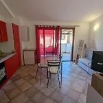 Residenze Il Girasole 아파트호텔 골푸아랑시