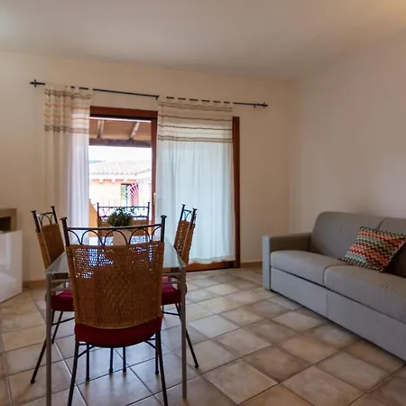 Residenze Il Girasole Apartahotel Golfo Aranci