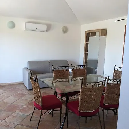 Residenze Il Girasole גולפו אראנצ'י