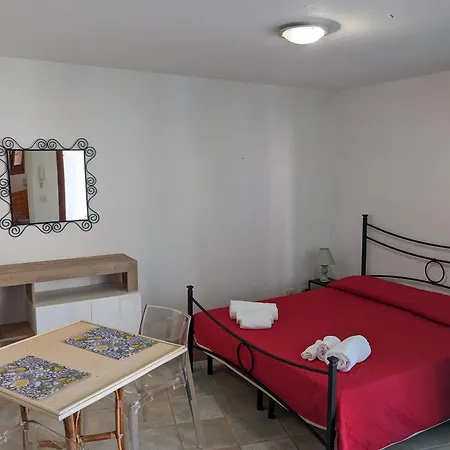 Residenze Il Girasole Apartahotel 4*