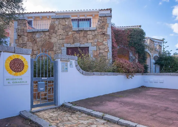 Aparthotel Residenze Il Girasole 4*